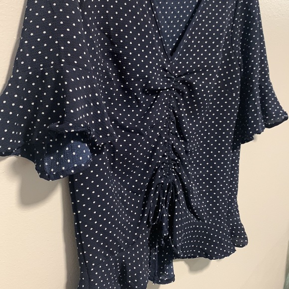 Francesca’s Cropped Polka Dot Blouse, Size XS, Color Navy Blue - Picture 5 of 7